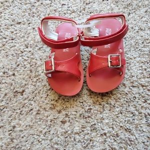 Kenneth Cole Sandals